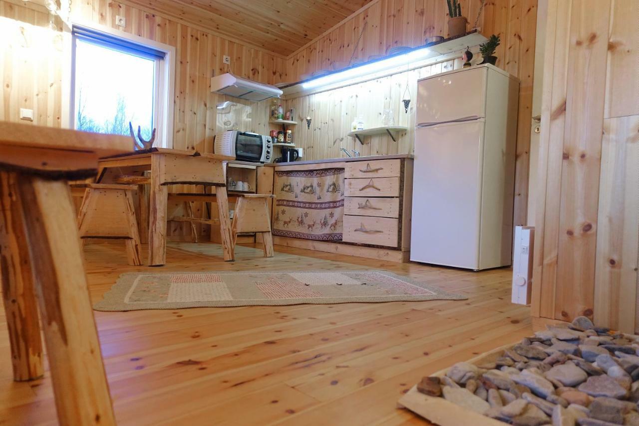 Wild Caribou'S Wildwood Cabin Lakselv Eksteriør bilde